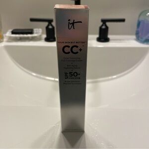 NWT IT Cosmetics CC Cream - Medium Tan